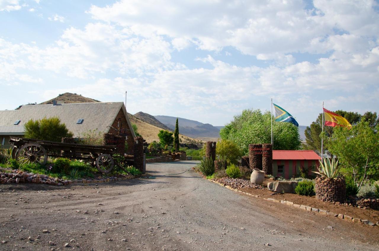 Desert Dew Guest House Hutchinson Esterno foto