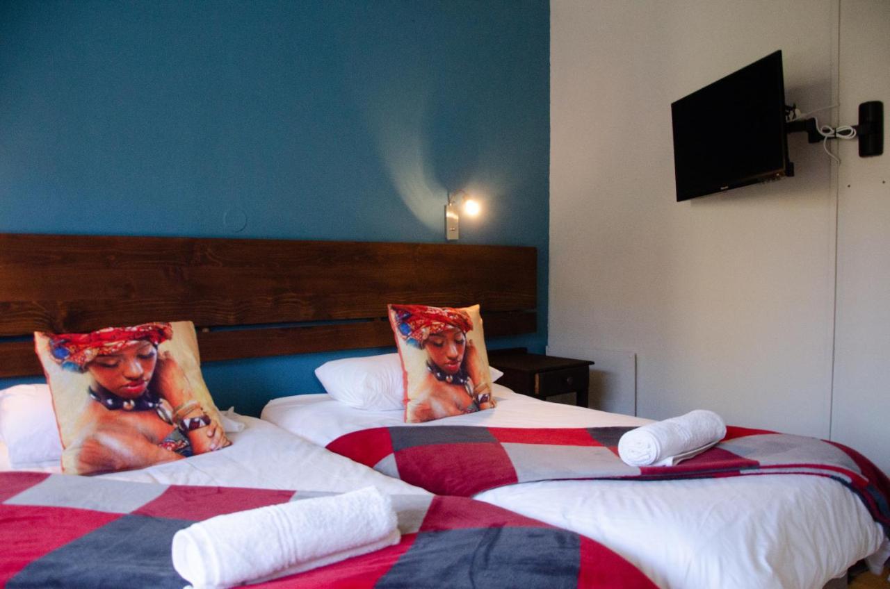 Desert Dew Guest House Hutchinson Esterno foto