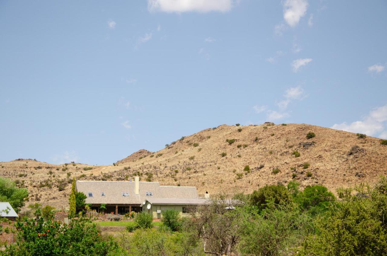 Desert Dew Guest House Hutchinson Esterno foto