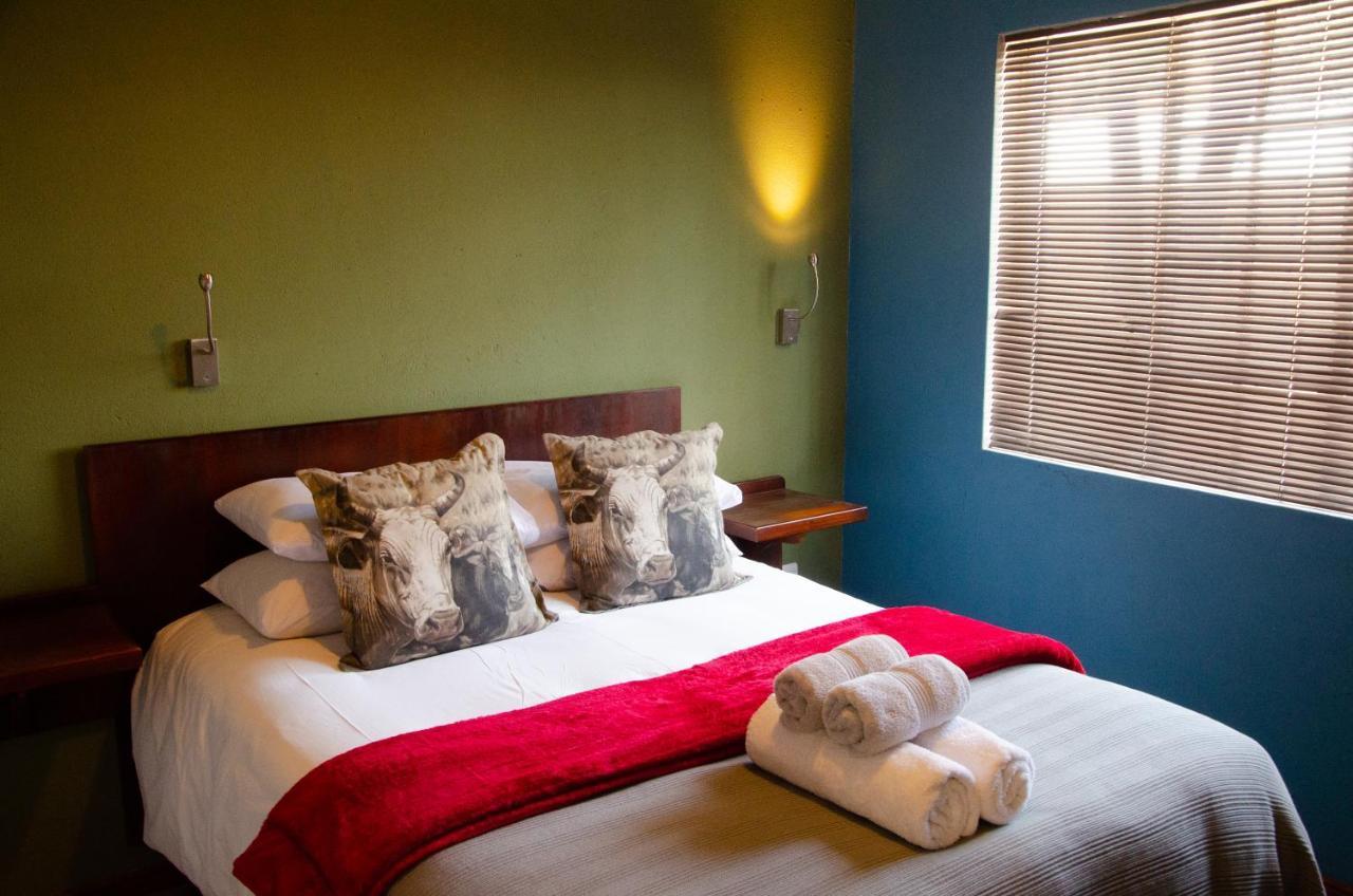 Desert Dew Guest House Hutchinson Esterno foto